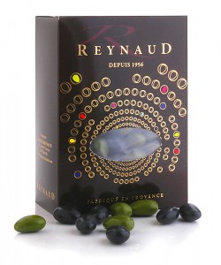 Black & Green Olives - Chocolate covered almonds - 1kg/2.2lbs - 1/cs